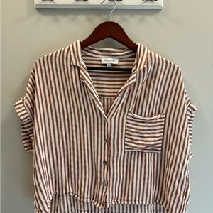 Evereve Tan and White Boxy Crop Striped Button-Up Top